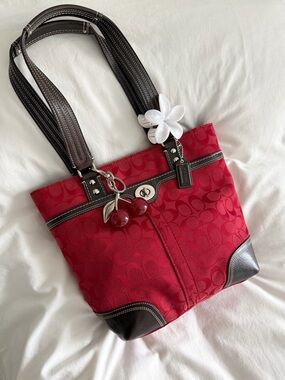 vintage Coach Red Optic Canvas Hampton Tote Bag